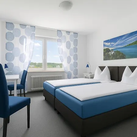 Fruehstueckspension Zur Krone 3*