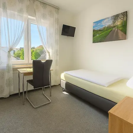 بيت ضيافة Fruehstueckspension Zur Krone